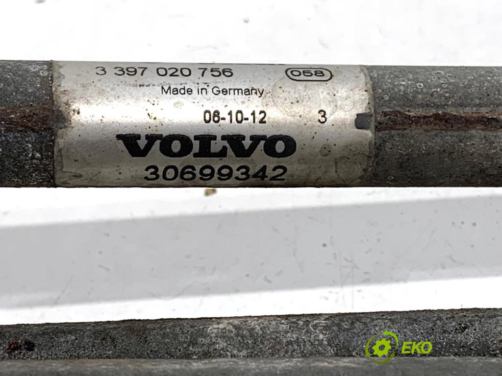 VOLVO V50 Kombi 2006 100 kW 2.0 D 1998 Mechanizmus stieračov predný 30699342 (Motorček stieračov predný)
