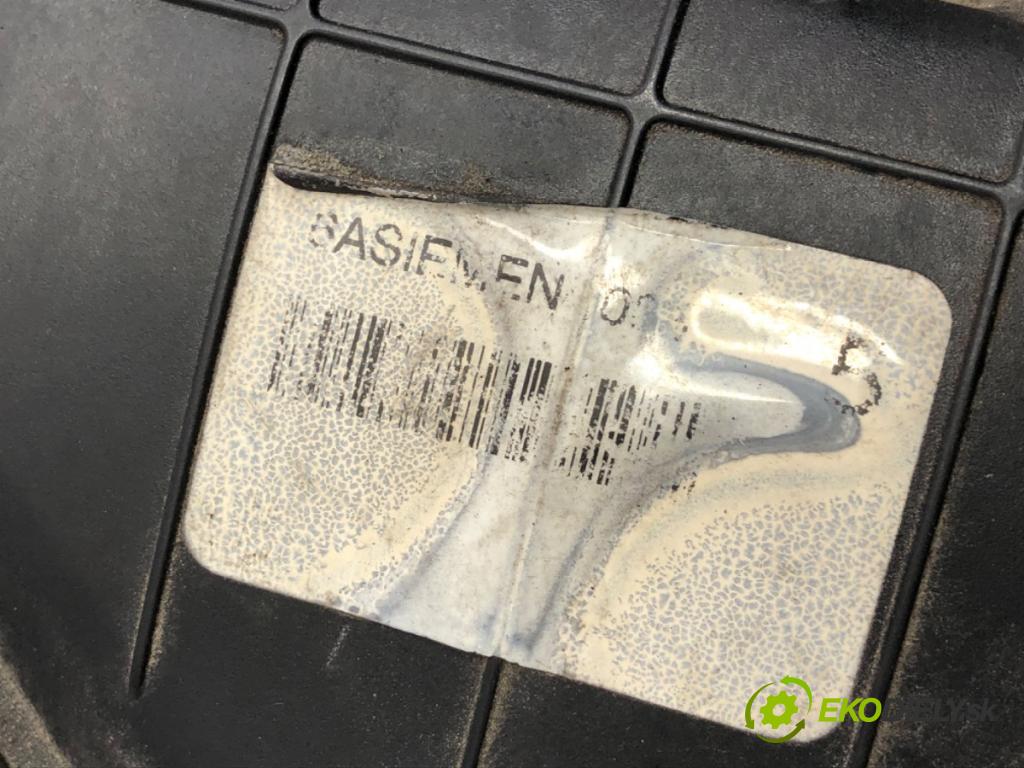 VOLVO V50 Kombi 2006 100 kW 2.0 D 1998 potrubí sání  (Sací potrubí)