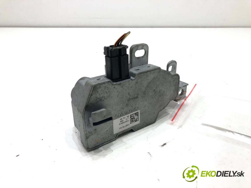 VOLVO V50 Kombi 2006 100 kW 2.0 D 1998 blokáda volantu P30776153 (Riadenie ostatné)