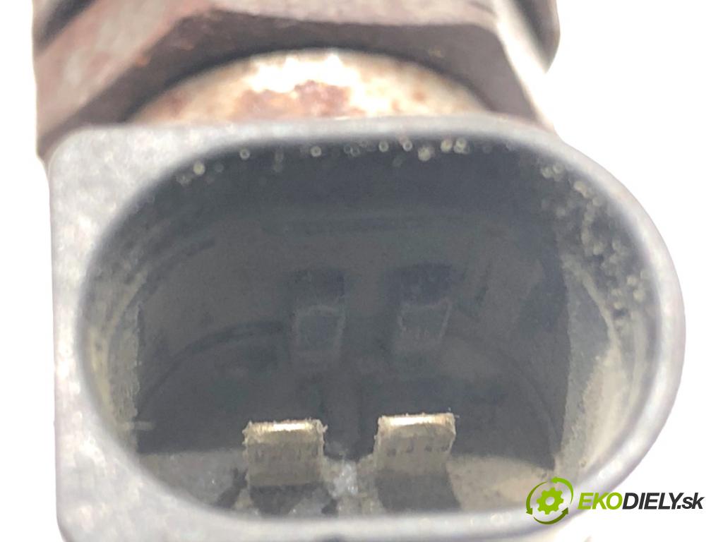 VOLVO V50 Kombi 2006 100 kW 2.0 D 1998 vstrekovač 9657144580 (Vstrekovač paliva)