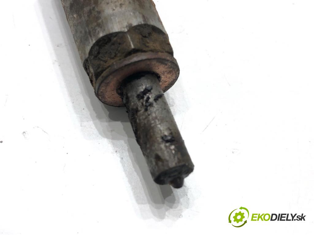 VOLVO V50 Kombi 2006 100 kW 2.0 D 1998 vstrekovač 9657144580 (Vstrekovač paliva)