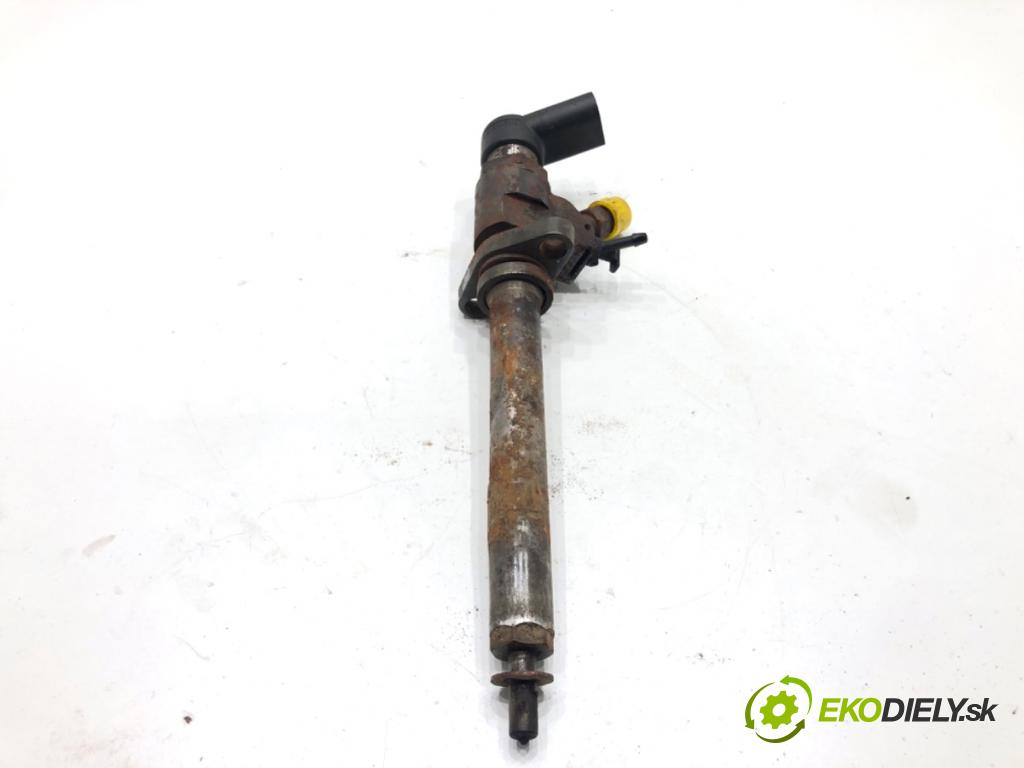 VOLVO V50 Kombi 2006 100 kW 2.0 D 1998 vstrekovač 9657144580 (Vstrekovač paliva)