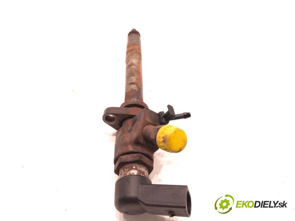 VOLVO V50 Kombi 2006 100 kW 2.0 D 1998 vstrekovač 9657144580 (Vstrekovač paliva)