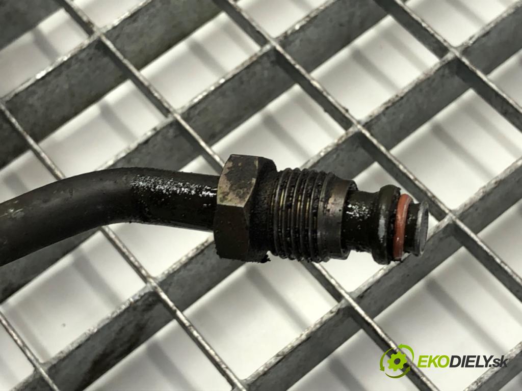 VOLVO V50 Kombi 2006 100 kW 2.0 D 1998 hadica servočerpadlo  (Rúrka servočerpadla)