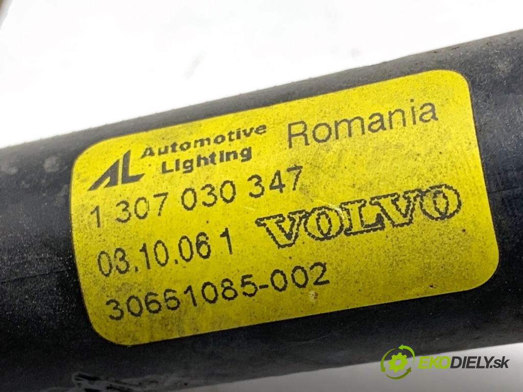 VOLVO V50 Kombi 2006 100 kW 2.0 D 1998 ostrekovača svetla pravy predný 30661085