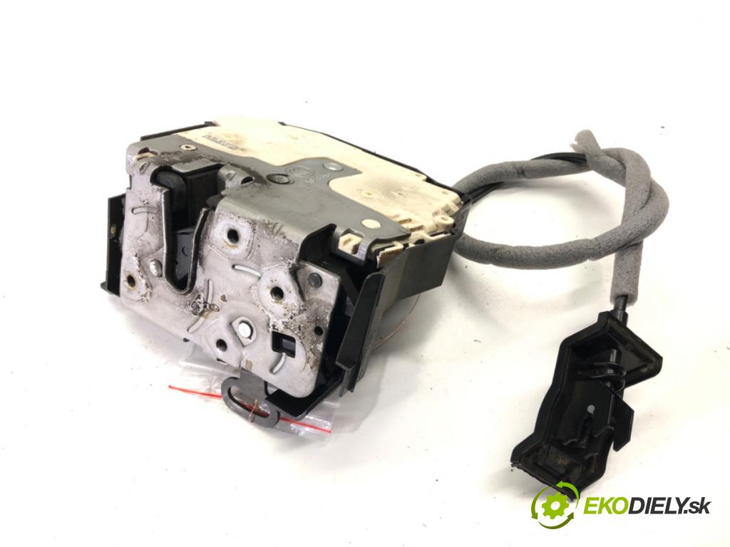 MINI R56 liftback 2007 70 kW One 1397 zámok Dvere pravy predný 4416272