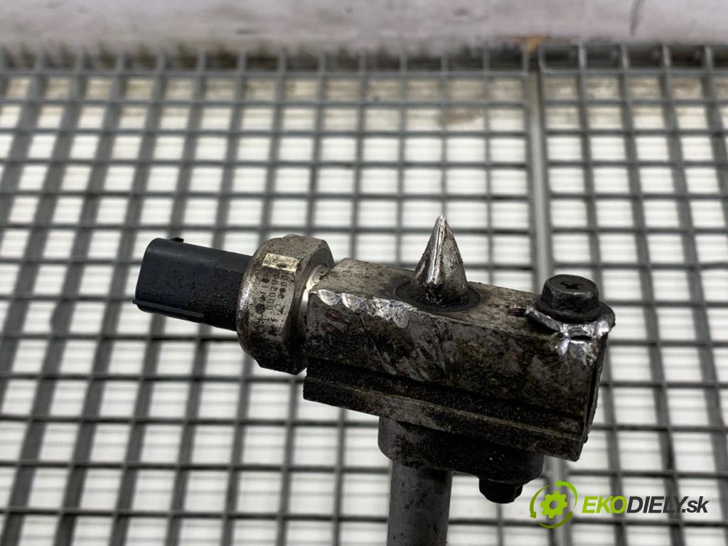 MERCEDES-BENZ X204 SUV 2010 125 kW 220 CDI (204.902) 2143 rúrka klimatizace  (Trubka klimatizace)