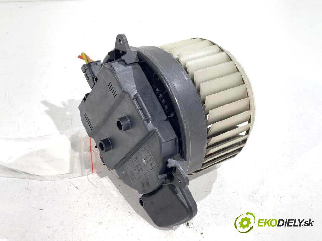 AUDI A8 D4 sedan 2011 258 kW 4.2 TDI quattro 4134 ventilátor kúrenia 4H1820021B