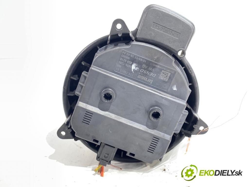 AUDI A8 D4 sedan 2011 258 kW 4.2 TDI quattro 4134 ventilátor kúrenia 4H1820021B