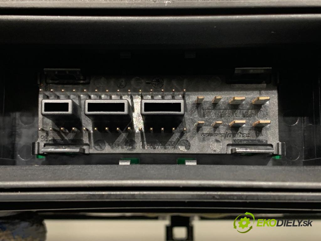 VW TOURAN nadwozie wielkoprzestrzenne (MPV) 2005 103 kW 2.0 TDI 1968 Prístrojovka 1T0920861A (Prístrojová doska)