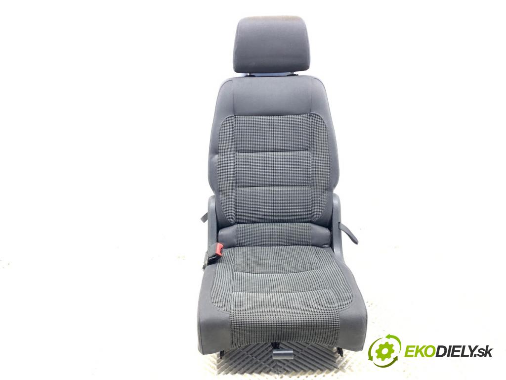 VW TOURAN nadwozie wielkoprzestrzenne (MPV) 2005 103 kW 2.0 TDI 1968 Sedadlo zad 