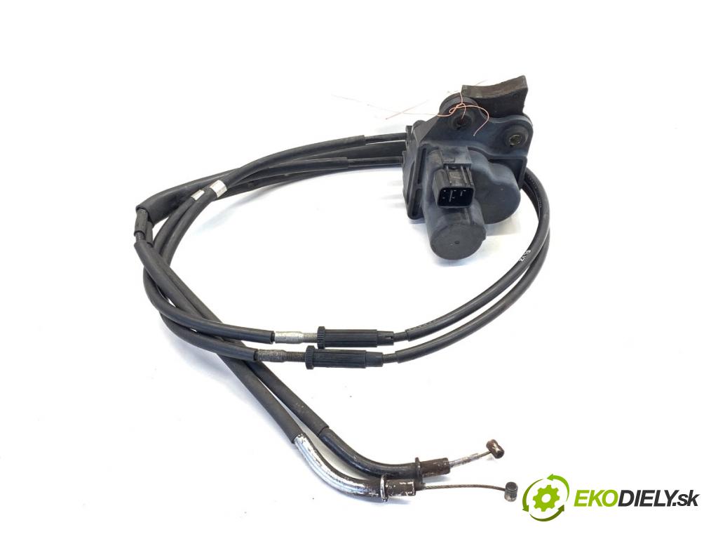 YAMAHA FZS 1000 FAZER  2002 105 kW FZS 1000 FAZER 998 motorek VENTIL: VYČERPAT: 