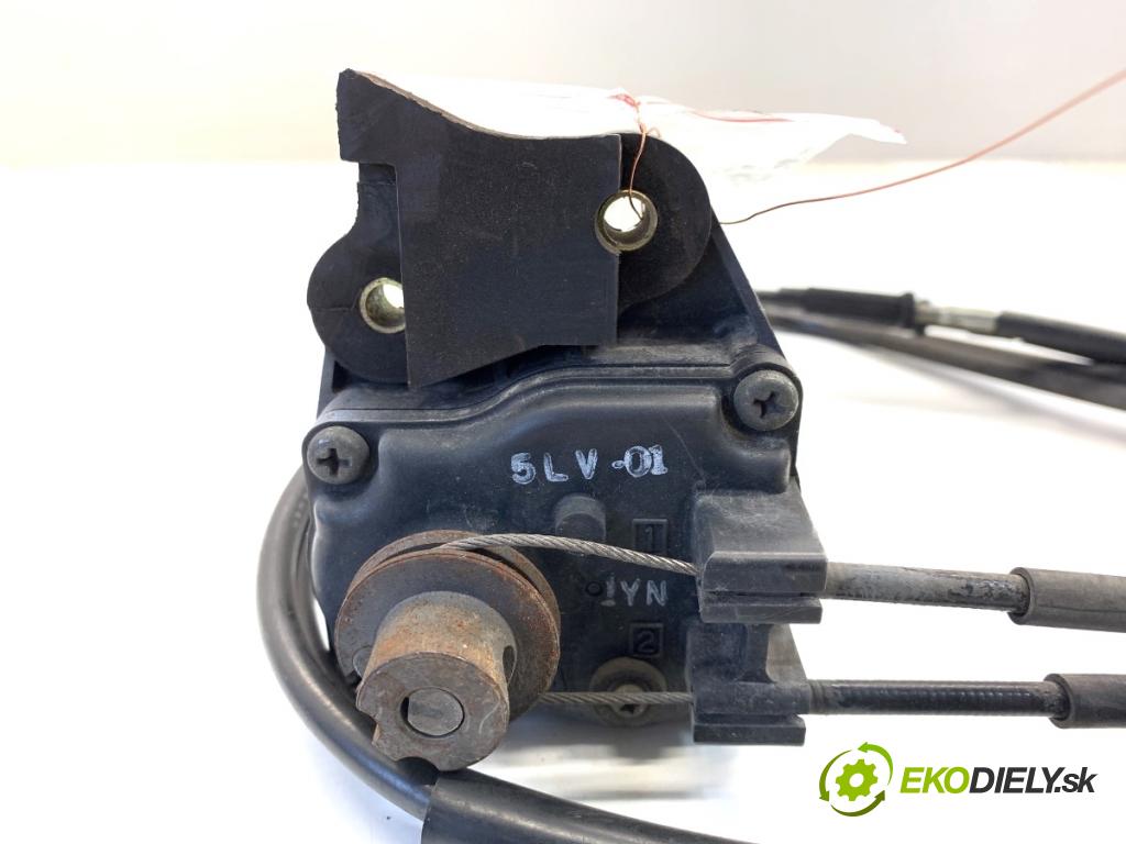 YAMAHA FZS 1000 FAZER  2002 105 kW FZS 1000 FAZER 998 motorek VENTIL: VYČERPAT: