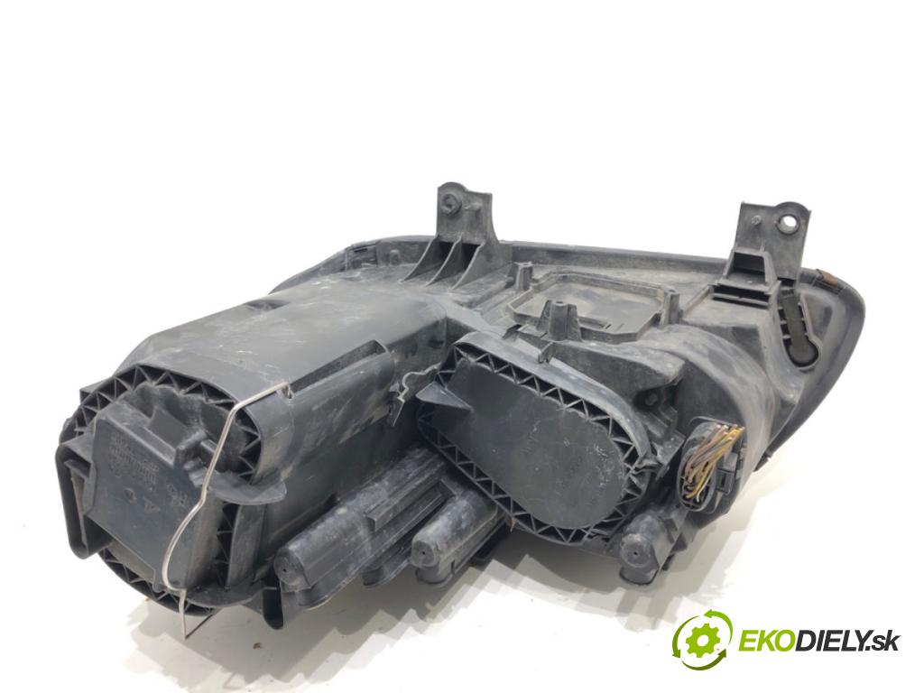 VW TOURAN nadwozie wielkoprzestrzenne (MPV) 2003 74 kW 1.9 TDI 1896 Svetlomet pravy predný