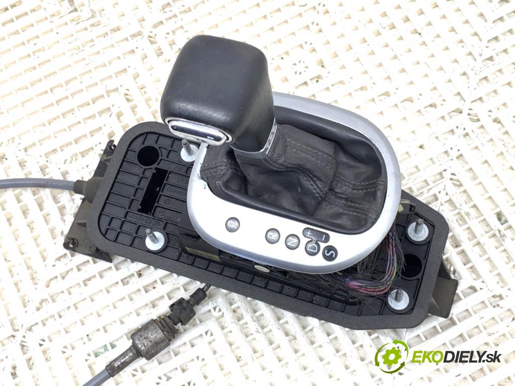 VW TOURAN nadwozie wielkoprzestrzenne (MPV) 2005 103 kW 2.0 TDI 1968 Kulisa 1T1713025J (Rýchlostná páka (kulisa))