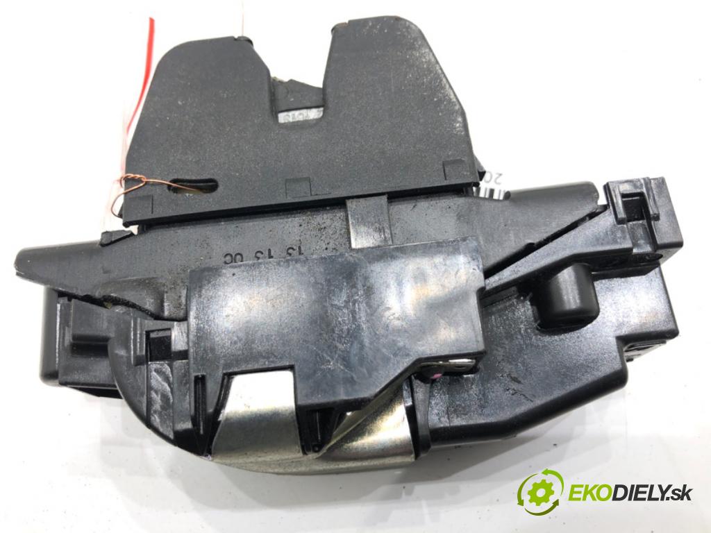 PEUGEOT 508 I sedan 2013 120 kW 2.0 HDi 1997 zámok dverí zad 9671153580