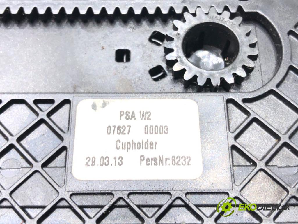 PEUGEOT 508 I sedan 2013 120 kW 2.0 HDi 1997 Držiak na nápoje  (Držiak (úchyt) na nápoje)
