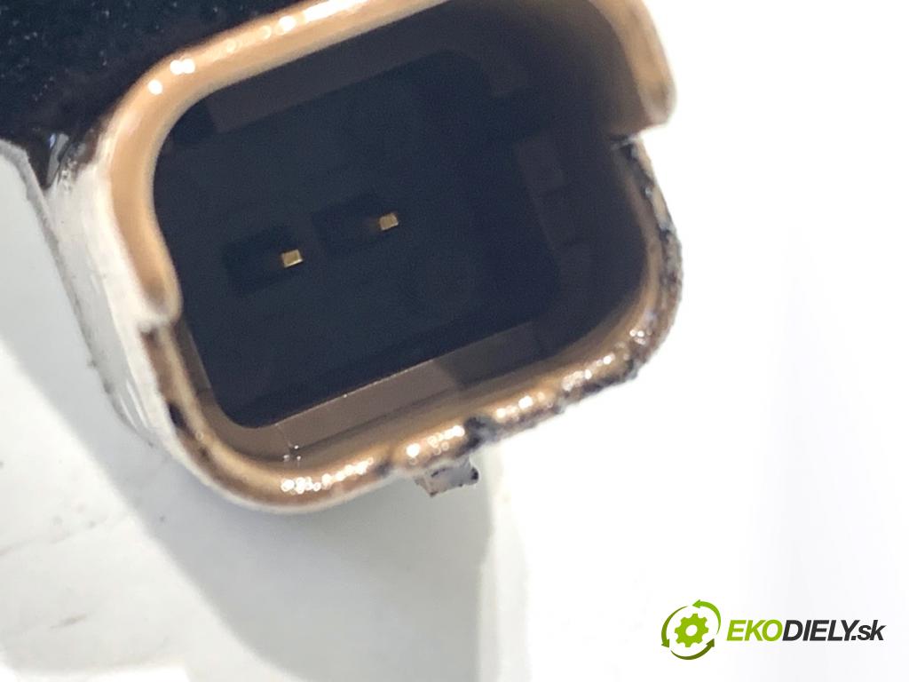 PEUGEOT 508 I sedan 2013 120 kW 2.0 HDi 1997 Regulátor tlaku paliva 28233373 (Palivový systém ostatné)