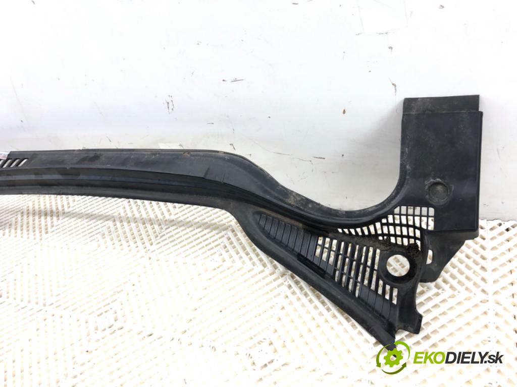 PEUGEOT 508 I sedan 2013 120 kW 2.0 HDi 1997 Torpédo, plast pod čelné okno 9686532780 (Torpédo (plast pod čelným sklom))