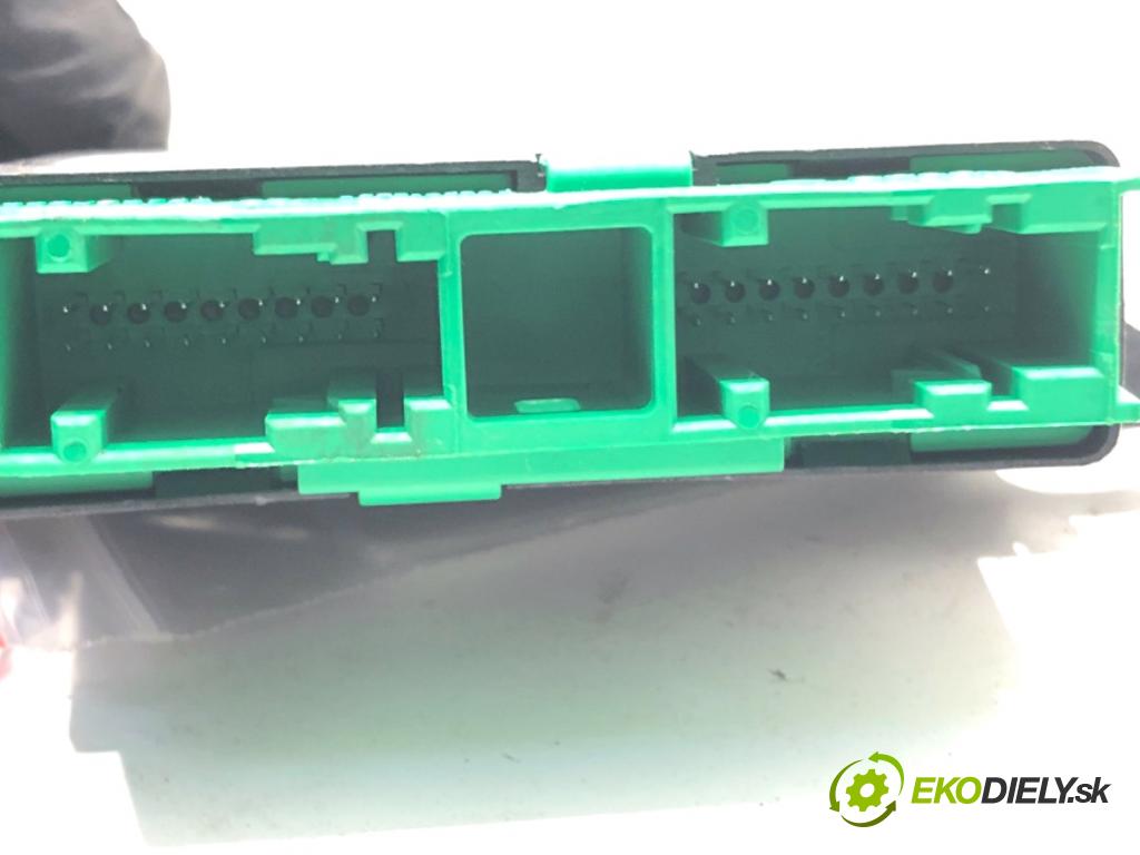 PEUGEOT 508 I sedan 2013 120 kW 2.0 HDi 1997 Modul PDC 9800409680 (Riadiaca jednotka ostatné)