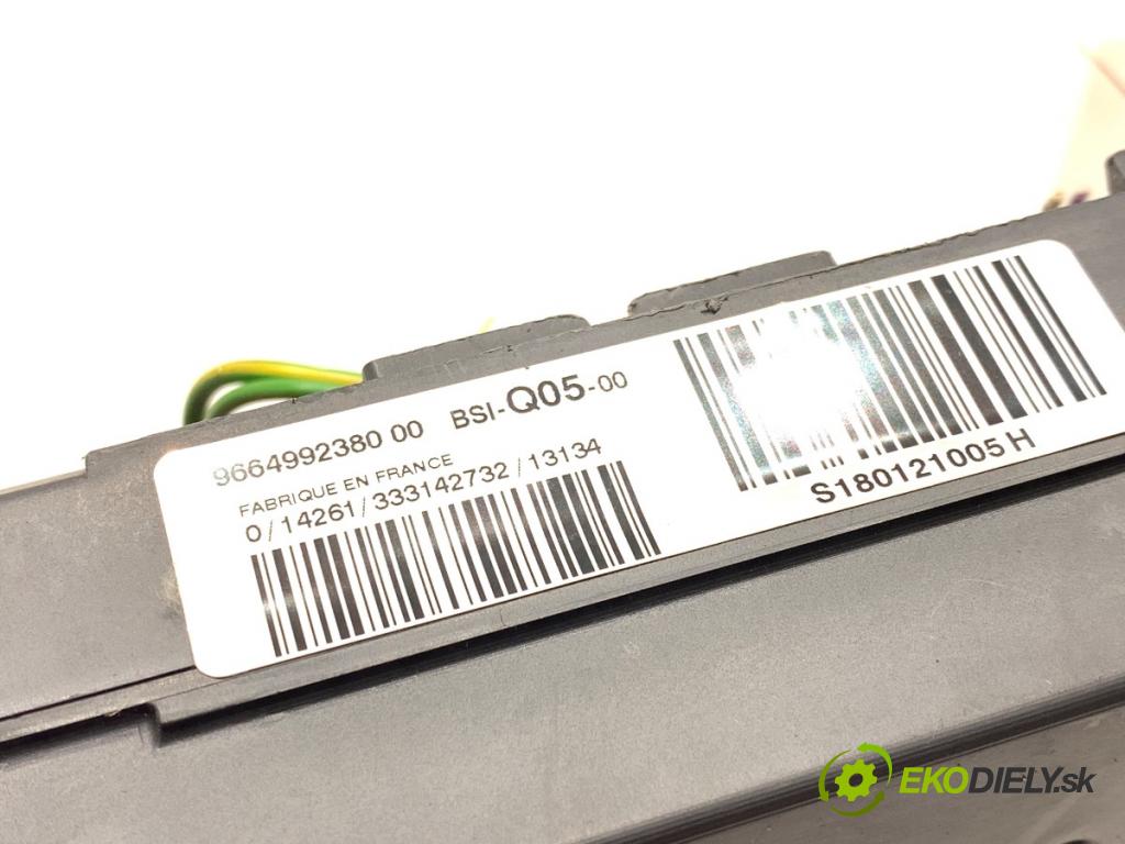 PEUGEOT 508 I sedan 2013 120 kW 2.0 HDi 1997 modul BSI 9664992380 (Pojistková skříňka)