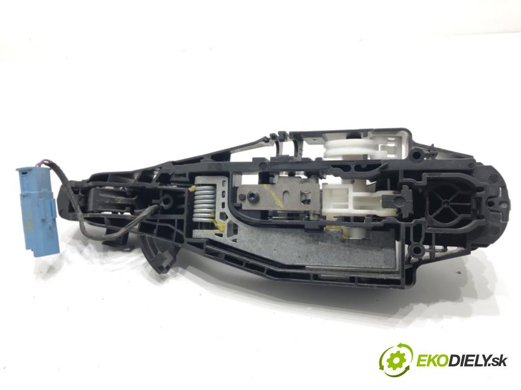 PEUGEOT 508 I sedan 2013 120 kW 2.0 HDi 1997 Kľučka vonkajšia pravy predný 9686433680