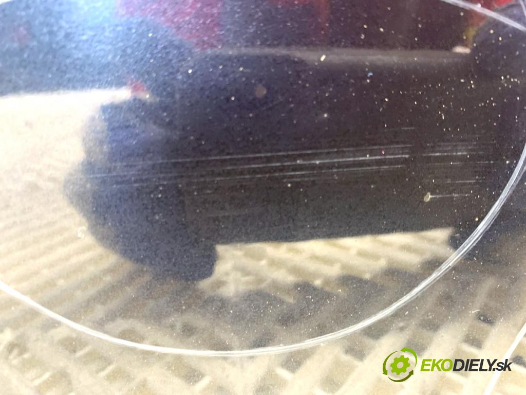 PEUGEOT 508 I sedan 2013 120 kW 2.0 HDi 1997 Dvere pravy zad