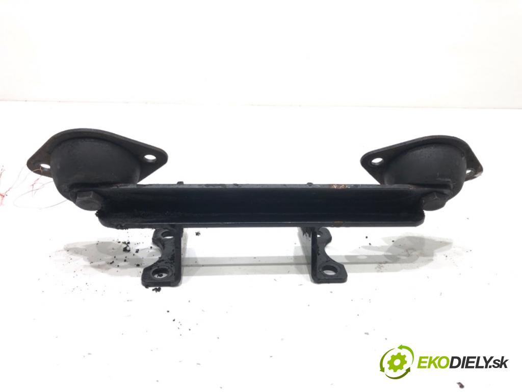 AIXAM A741 liftback 2006 4 kW 0.4 D 400 Držiak Motor