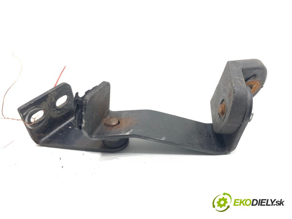 AIXAM A741 liftback 2006 4 kW 0.4 D 400 Záves dverí ľavy zad