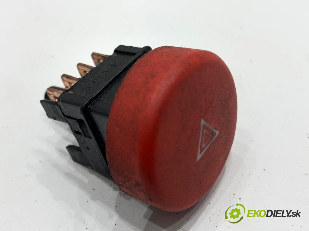 AIXAM A741 liftback 2006 4 kW 0.4 D 400 Spínač svetiel výstražných (núdzových)  (Prepínacie páčky pod volantom)