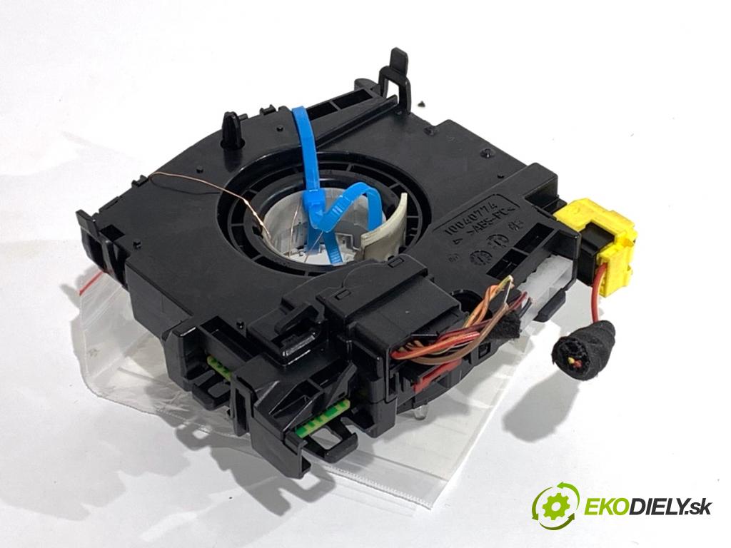 VW GOLF VI Kombi 2012 77 kW 1.6 TDI 1598 Krúžok, slimák airbag  (Airbag)