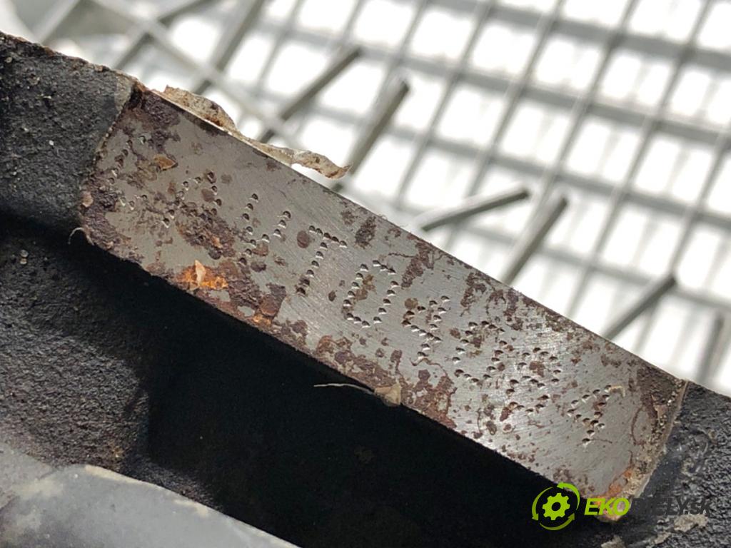 VW GOLF VI Kombi 2012 77 kW 1.6 TDI 1598 Motor CAYC (Motor)