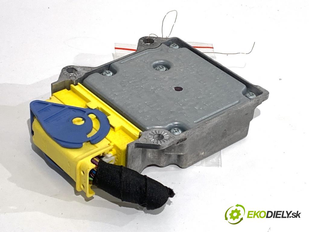 VW GOLF VI Kombi 2012 77 kW 1.6 TDI 1598 senzor airbag 5C0959655C (Snímač)