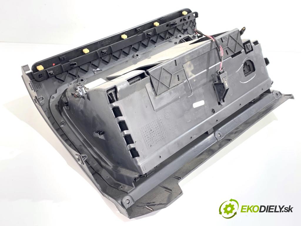 VW GOLF VI Kombi 2012 77 kW 1.6 TDI 1598 Priehradka, kastlík spolujazdca 1K1857289L (Priehradka (kastlík))