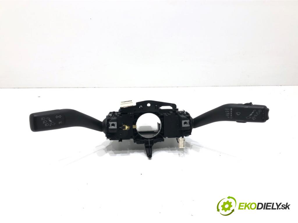 VW GOLF VI Kombi 2012 77 kW 1.6 TDI 1598 Prepínač kombinovaný 5K0953513L (Prepínacie páčky pod volantom)