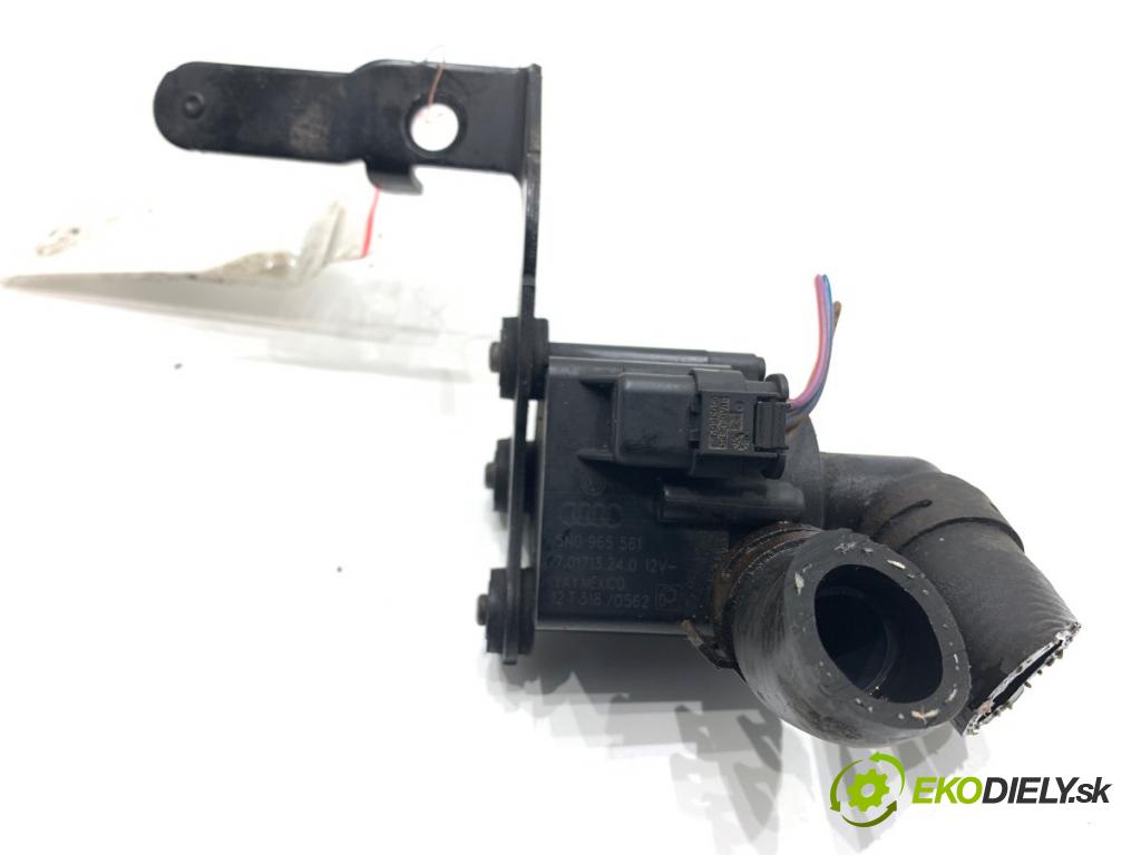 VW GOLF VI Kombi 2012 77 kW 1.6 TDI 1598 DALŠÍ: pumpa vody 5N0965561 (Vodní pumpa)