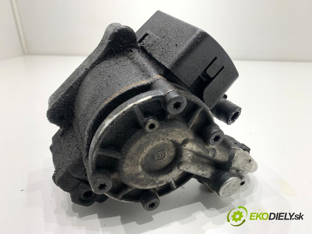 VW GOLF VI Kombi 2012 77 kW 1.6 TDI 1598 Pumpa vstrekovacia 03L130755AH (Vstrekovacie čerpadlo)