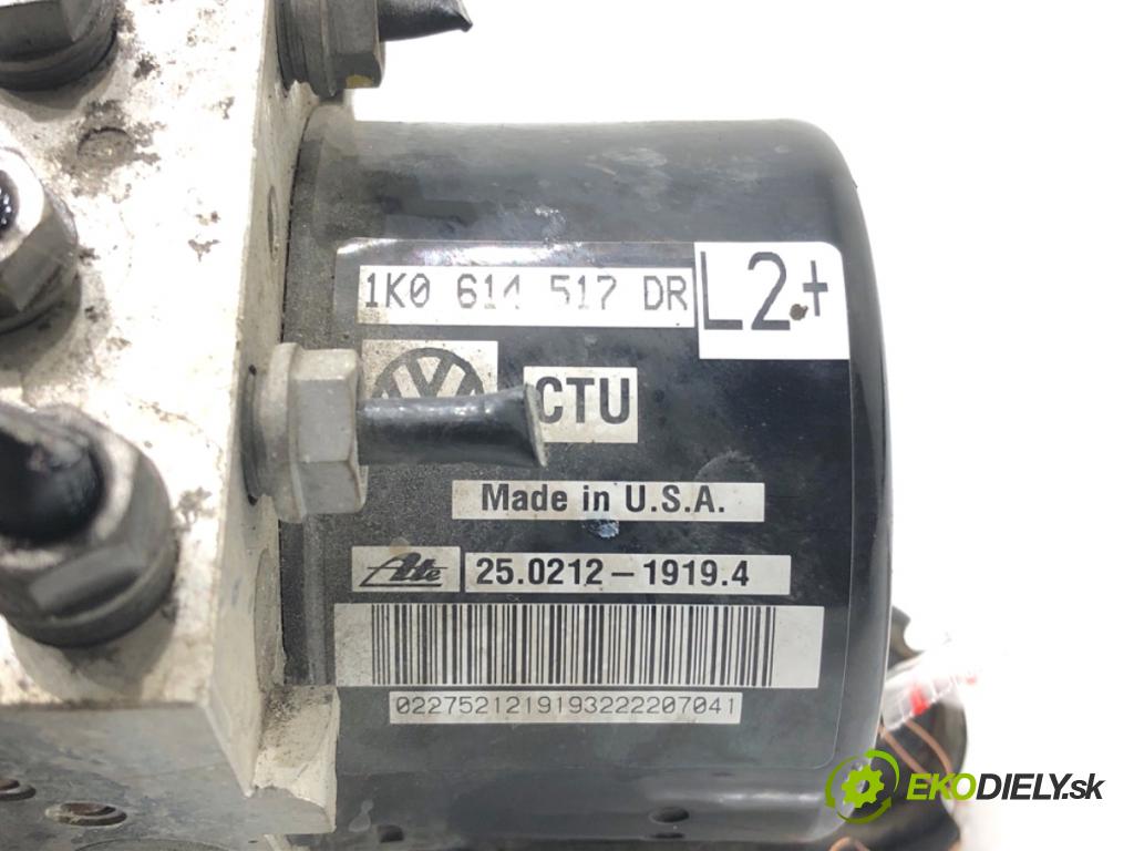 VW GOLF VI Kombi 2012 77 kW 1.6 TDI 1598 Pumpa ABS 1K0907379BL (Pumpa ABS)