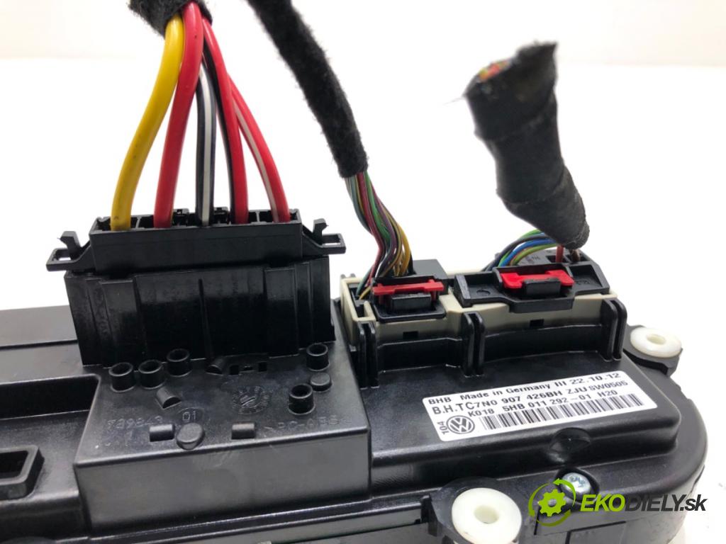 VW GOLF VI Kombi 2012 77 kW 1.6 TDI 1598 Panel ovládania kúrenia 7N0907426BH (Prepínacie páčky pod volantom)