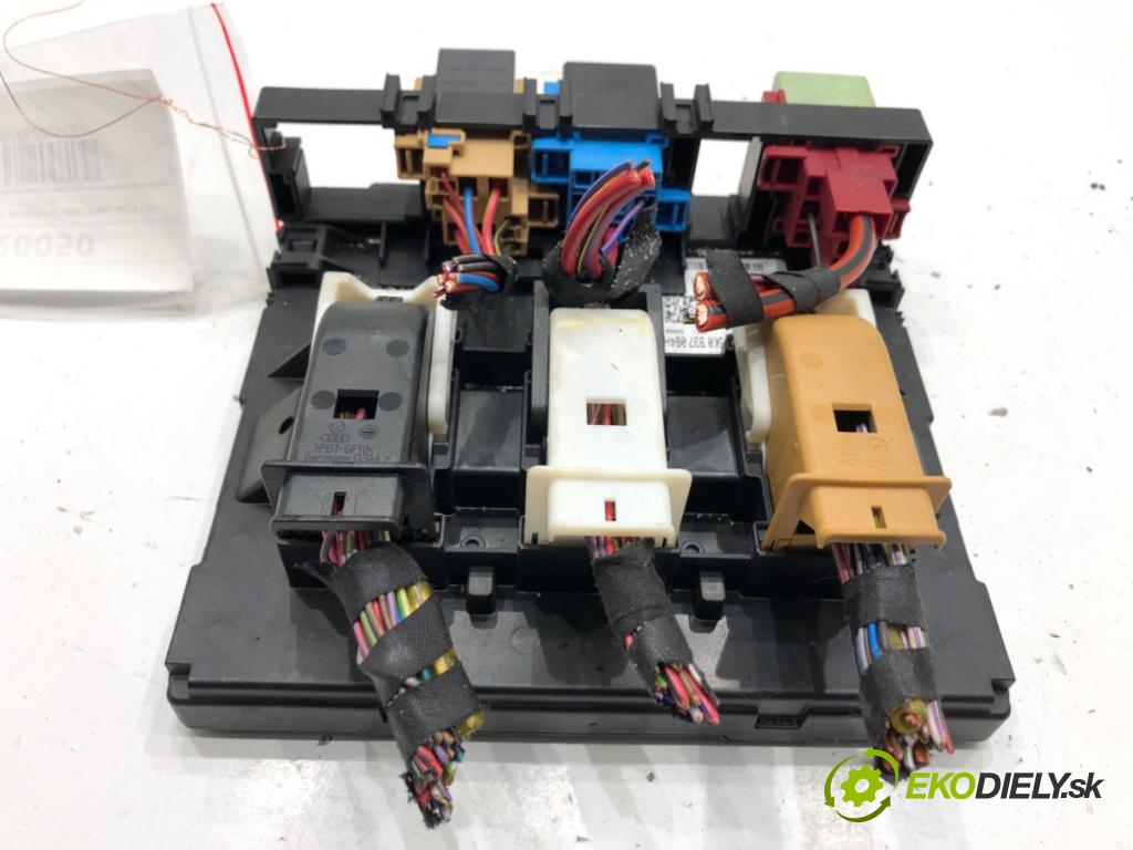 VW GOLF VI Kombi 2012 77 kW 1.6 TDI 1598 Modul BCM 5K0937084H (Riadiaca jednotka ostatné)