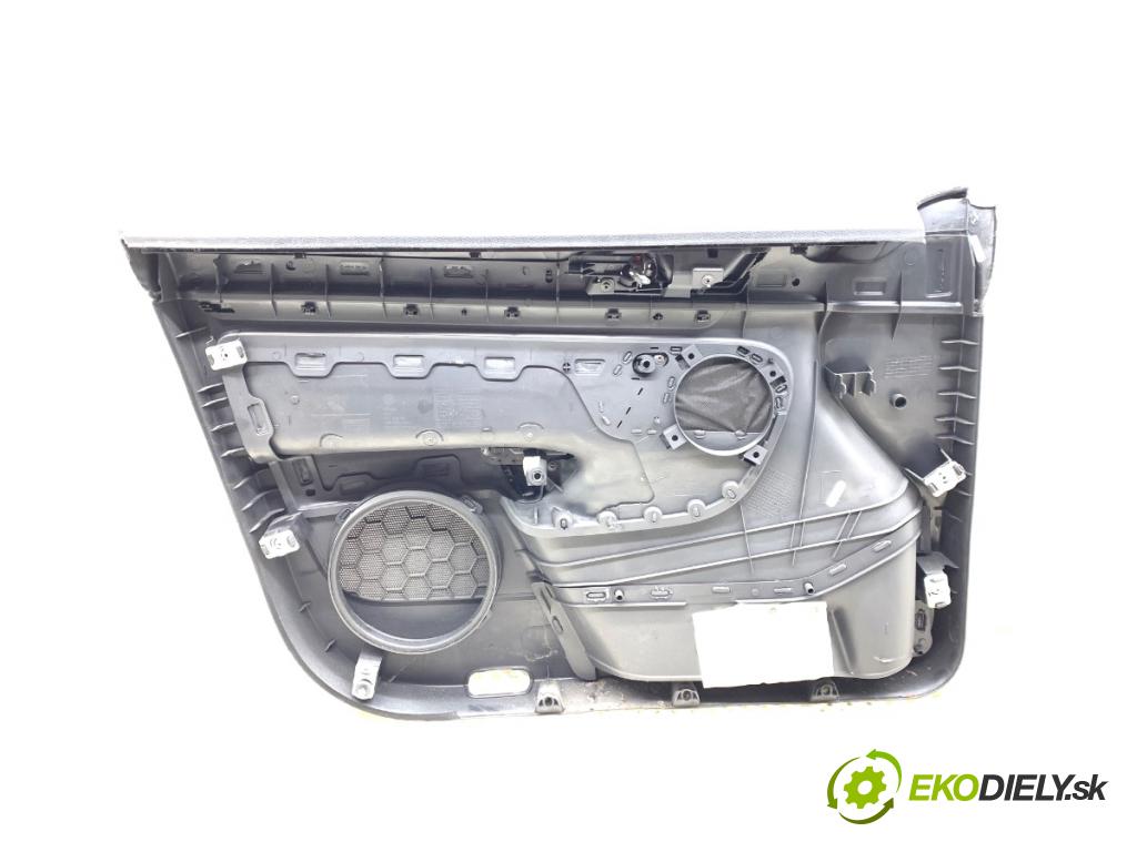 VW GOLF VI Kombi 2012 77 kW 1.6 TDI 1598 čalúnenie Dvere pravy predný