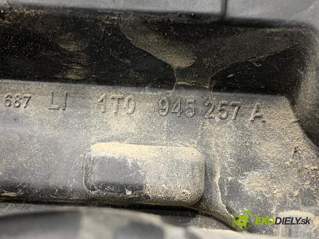 VW TOURAN nadwozie wielkoprzestrzenne (MPV) 2003 74 kW 1.9 TDI 1896 vložka svetla ľavy zad 1T0945257A