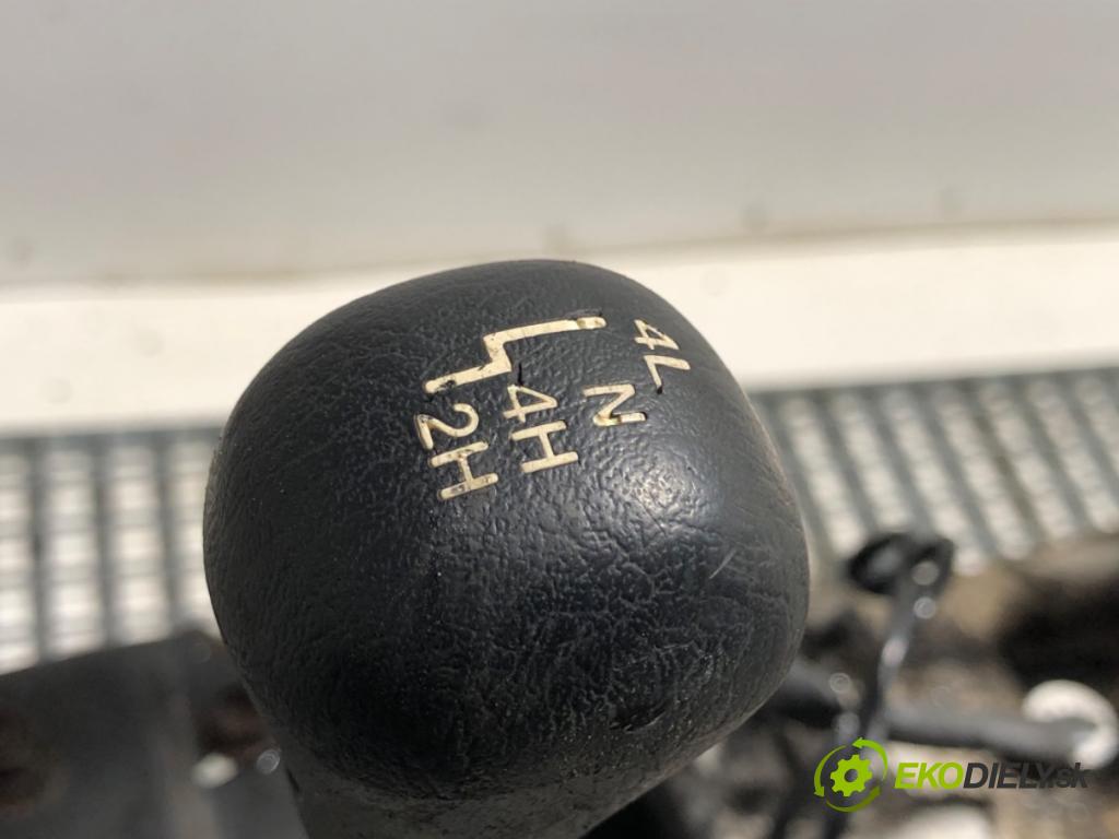 SUZUKI GRAND VITARA I samochód terenowy zamknięty 2001 68 kW 2.0 TD 4x4 (SQ 420D) 1998 Prevodovka  (Prevodovka)