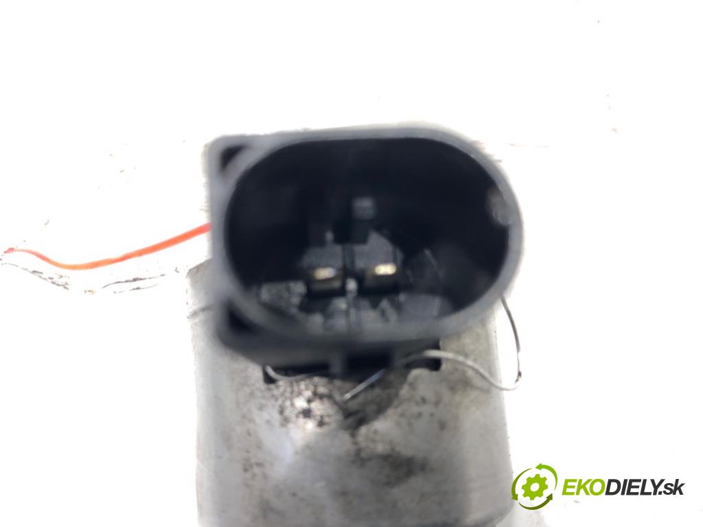 VW PASSAT B8 Kombi 2016 140 kW 2.0 TDI 1968 Regulátor tlaku paliva 04L130764C (Palivový systém ostatné)