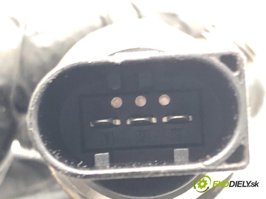 VW PASSAT B8 Kombi 2016 140 kW 2.0 TDI 1968 Lišta vstrekovacia SENZOR: