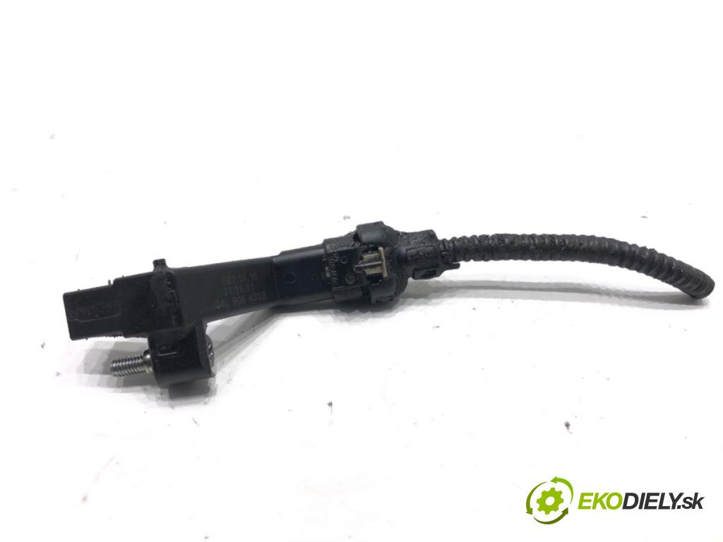 VW PASSAT B8 Kombi 2016 140 kW 2.0 TDI 1968 Snímač pozície hriadeľa kľukového 04L906433B (Snímač polohy kľukového hriadeľa)