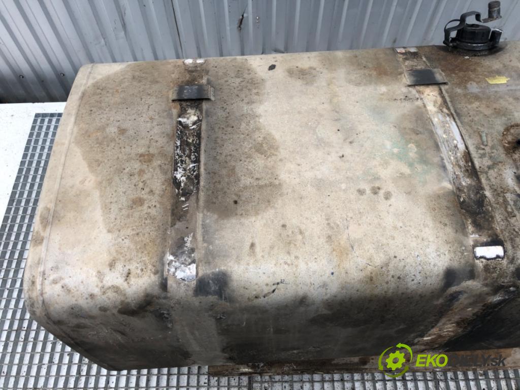 SCANIA P,G,R,T - series Ciągnik siodłowy 2008 279 kW R 380 279 kW [380 KM] olej napędowy 2004 - 2022 10600 Nádržka paliva 1517309 (Palivová nádrž)