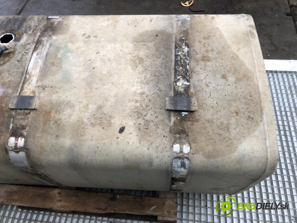 SCANIA P,G,R,T - series Ciągnik siodłowy 2008 279 kW R 380 279 kW [380 KM] olej napędowy 2004 - 2022 10600 Nádržka paliva 1517309 (Palivová nádrž)