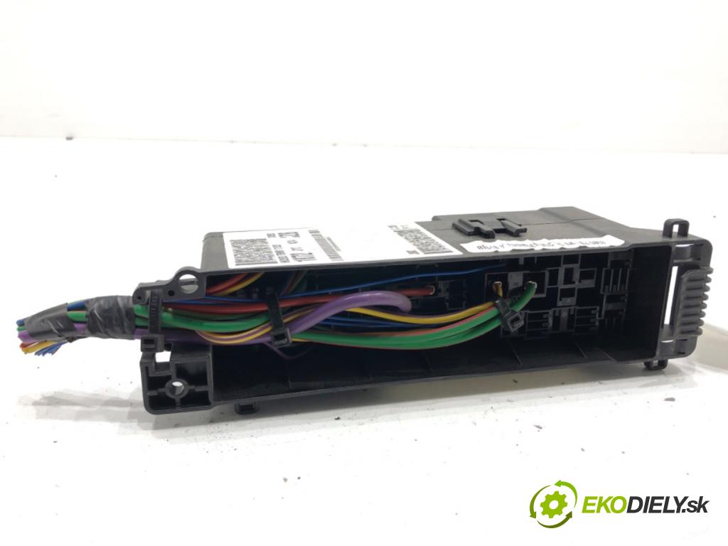 FORD TOURNEO nadwozie wielkoprzestrzenne (MPV) 2017 88 kW 1.5 TDCi 1499 skříňka poistková  (Pojistková skříňka)