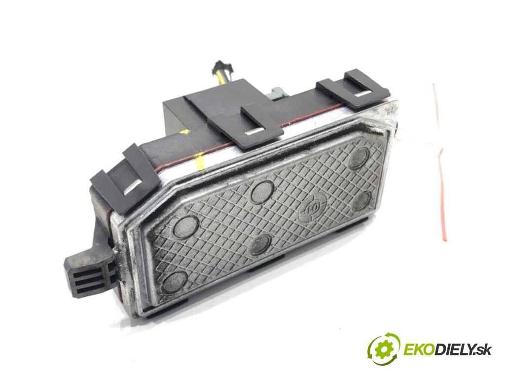 FORD TOURNEO nadwozie wielkoprzestrzenne (MPV) 2017 88 kW 1.5 TDCi 1499 odpor rezistor topení vzduchu AV6N-19E624-AB (Odpor topení)